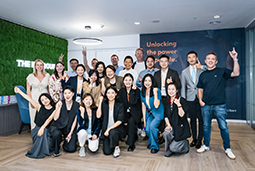 从中国到伦敦：维多利亚老品牌VIC国际的 “无边界” 平台，让优秀者与世界对话